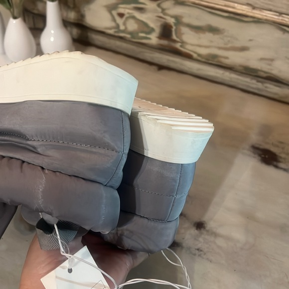 Gray Slip on Sneakers New with Tag - Picture 9 of 11